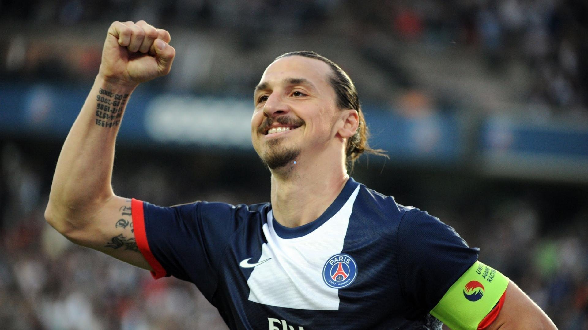 足彩网_曼联重磅引援计划曝光，三大中场目标锁定，复兴之路再启航